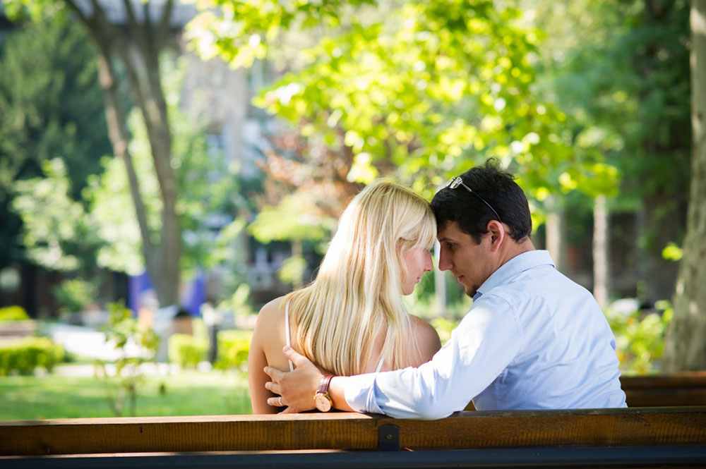 How To Know If A Guy Likes You – 15 Signs A Guy Likes You